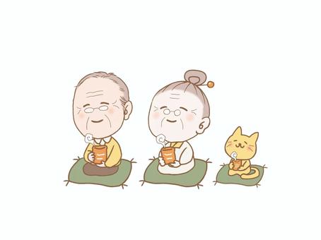 仲良し夫婦　お茶タイム 夫婦,仲良し,おじいちゃん,おばあちゃん,老夫婦,シニア,お茶,休憩,座布団,穏やかのイラスト素材