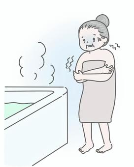 浴槽の前で寒さに耐えている高齢女性 ヒートショック,高齢者,女性,浴室,寒い,震える,風呂,浴槽,血圧上昇,寒暖差のイラスト素材
