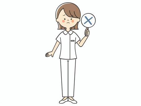 バツの札を持つ女性看護師 看護師,バツ,不正解,違う,間違い,誤り,クイズ,解答,看護士,看護婦のイラスト素材