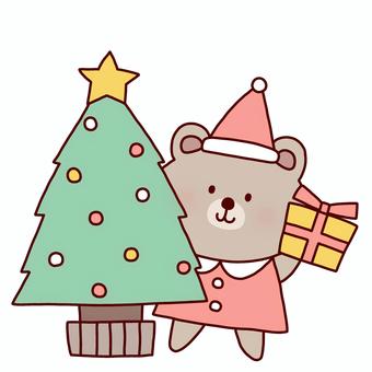 クリスマスツリーとくま クリスマス,ツリー,くま,動物,サンタ,帽子,プレゼント,冬,線画,可愛いのイラスト素材