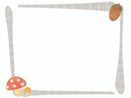 秋のどんぐりときのこの手描きフレーム 秋,フレーム,どんぐり,きのこ,森,木の実,ナチュラル,北欧風,手描き,水彩のイラスト素材