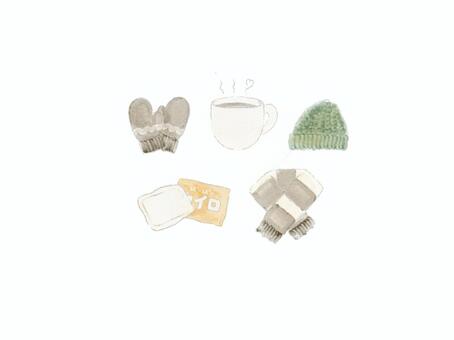 水彩風冬のあったかセット（シンプル） 冬,あったかい,水彩風,手描き,冬小物,マグカップ,手袋,マフラー,カイロ,ニット帽のイラスト素材