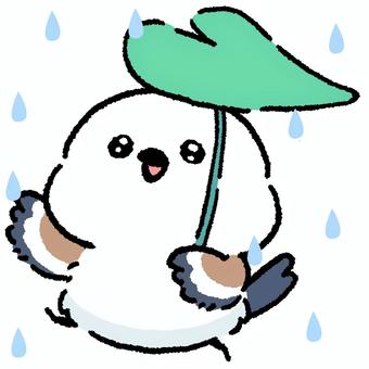 シマエナガ_葉っぱの傘_03 シマエナガ_葉っぱの傘_03 シマエナガ,鳥,動物のイラスト素材