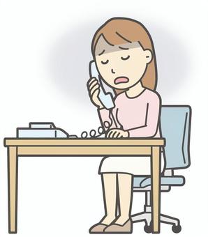  ロングヘア女性-195-全身 電話,落ち込む,女性,女の子,人物,かわいい,心配,悩む,困る,ストレスのイラスト素材