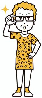  大阪のおばちゃん(黄)-222-全身