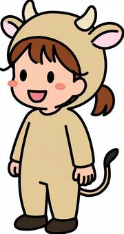ベージュの牛コスの女の子です。 牛,コスプレ,シンプル,コスチューム,着ぐるみ,角,耳,しっぽ,動物,キャラクターのイラスト素材