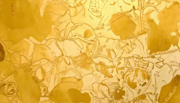 金色のまだら模様