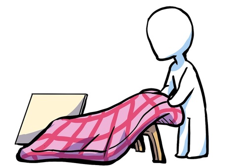 こたつを準備する人 こたつ,冬,冬支度,暖房,防寒,節電,寒さ対策,生活,季節,準備のイラスト素材