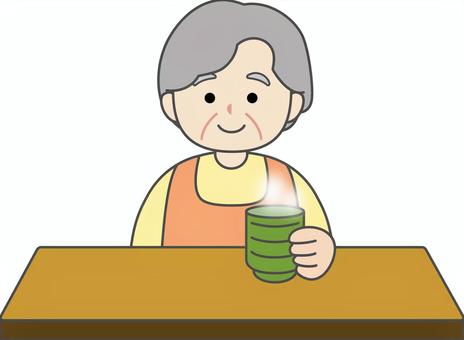 机の前で湯呑を持つ高齢女性 机の前で湯呑を持つ高齢女性 おばあさん,高齢女性,正面,上半身,机,にっこり,微笑む,お茶,湯呑,持つのイラスト素材