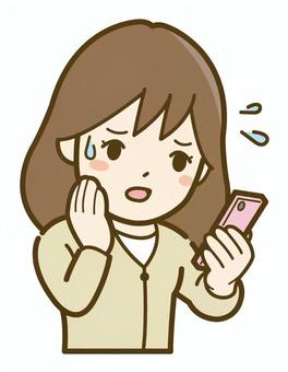 スマホを見て慌てる女性_25 スマホを見て慌てる女性_25 女性,人物,スマホ,スマートフォン,ケータイ,汗,見る,見て,慌てる,焦りのイラスト素材