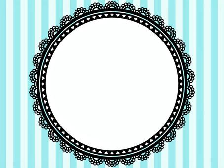 かわいいレースフレーム2・背景ストライプ レース,美しい,飾り枠,黒,ゴシック,ストライプ,円,縞のイラスト素材