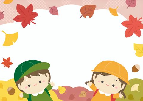 秋の背景、紅葉と遠足の子供たち 秋,紅葉,背景,フレーム,もみじ,葉っぱ,イチョウ,どんぐり,ドングリ,枠のイラスト素材