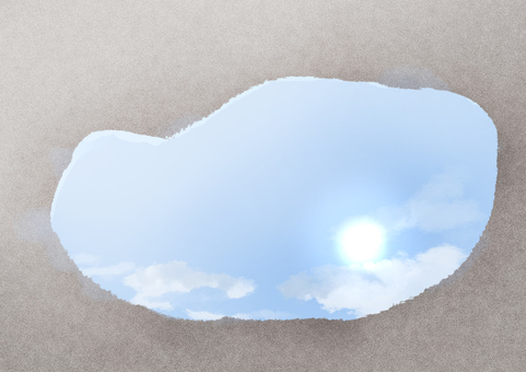 水たまり_土 水たまり,雨上がり,水鏡,鏡面,映り込み,空,青空,地面,雲,爽やかのイラスト素材