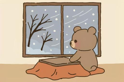 こたつに入って雪景色を眺めるクマ 冬,こたつ,雪,景色,窓,木枯らし,枯木,風,寒い,室内のイラスト素材