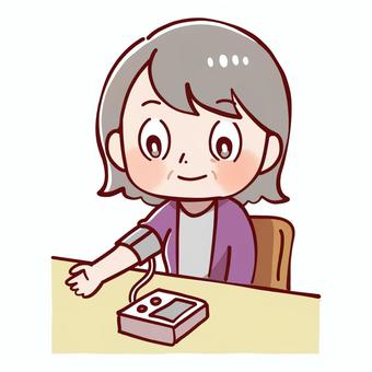 血圧を測っている高齢の女性 血圧測定,血圧,測定,血圧計,家庭血圧計,女性,健康,確認,チェック,健康維持のイラスト素材