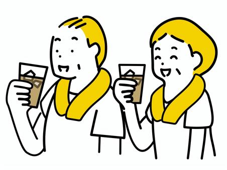汗拭きタオルを首に巻いて麦茶を飲む夫婦 お茶,麦茶,熱中症,夏,飲む,予防,男性,女性,タオル,健康のイラスト素材