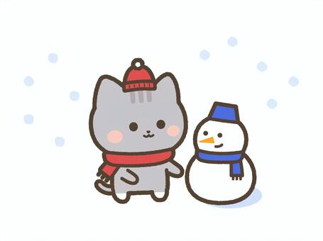 雪だるまと冬の装いのねこ（サバトラ） ねこ,雪だるま,マフラー,帽子,防寒,装い,冬,雪,遊ぶ,季節のイラスト素材