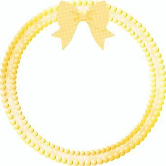 リボンとビーズのアイコンリング黄色 リボン,ビーズ,アイコン,リング,アイコンリング,手書き,手描き,フリー,無料,かわいいのイラスト素材